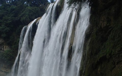 利川见天坝瀑布