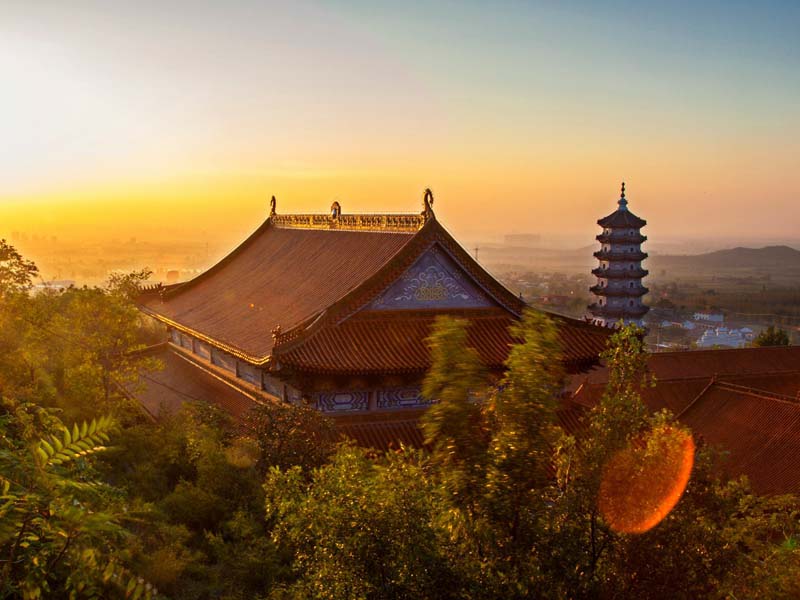 利川龙泉古寺铁炉寨