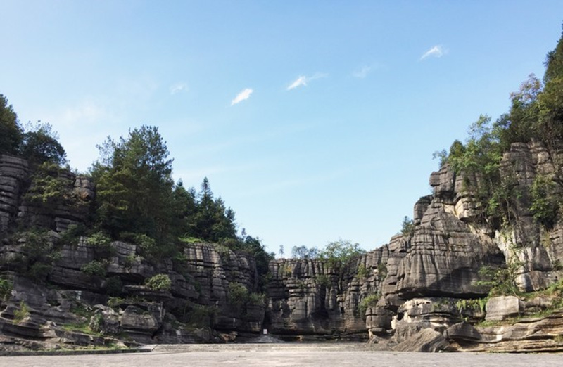 恩施梭布垭石林